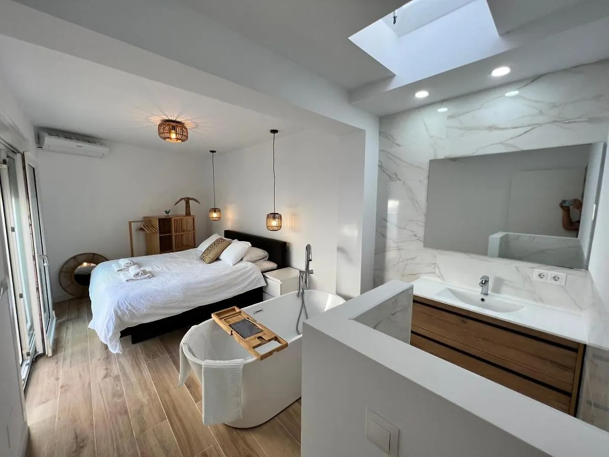 Nyaraló Karibu Beach & Pool Marbella