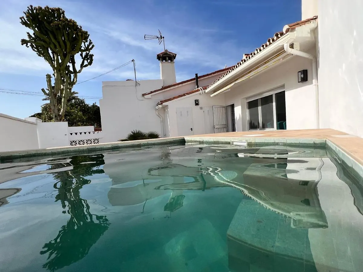 Nyaraló Karibu Beach & Pool Marbella