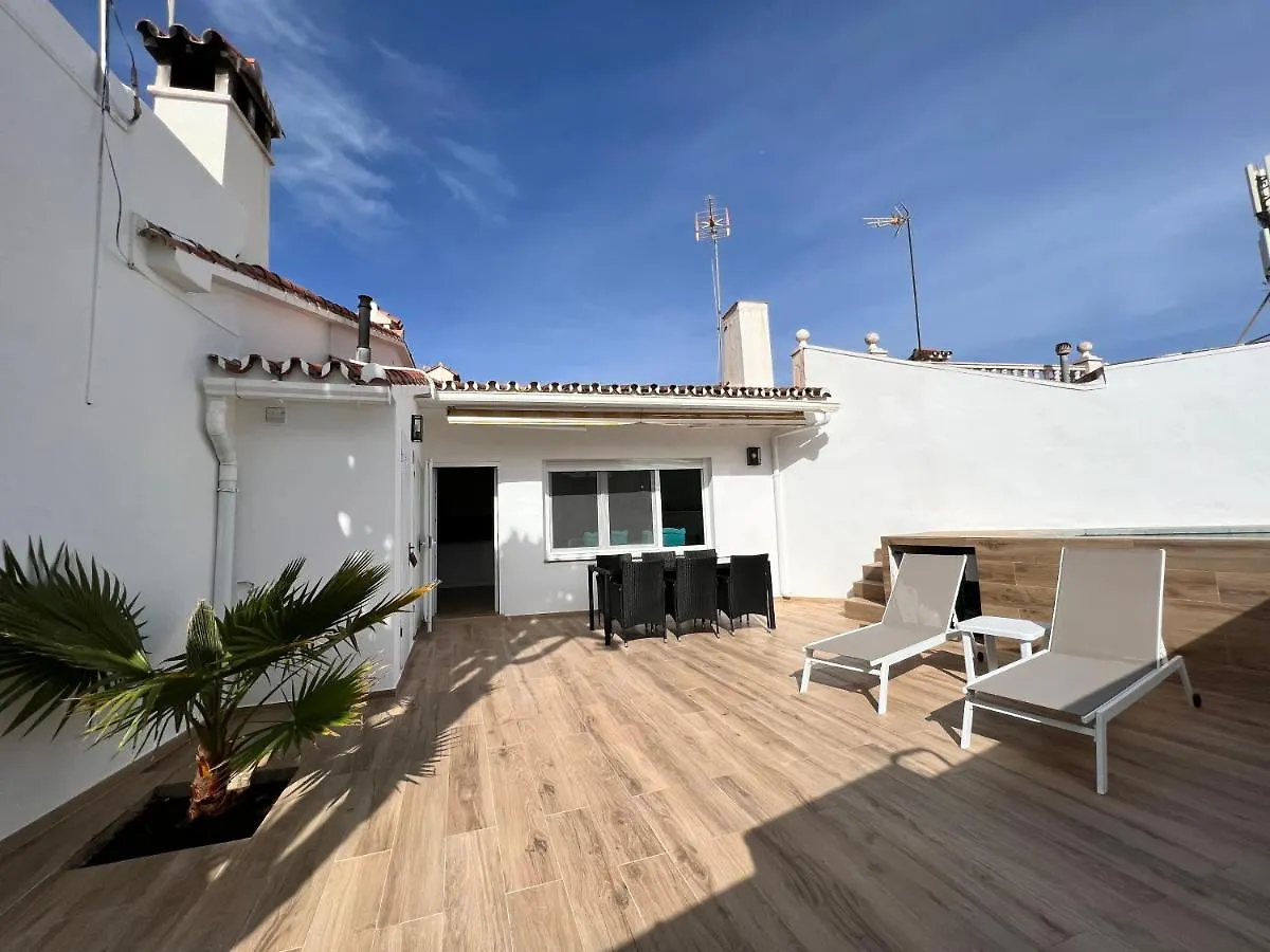 Karibu Beach & Pool Marbella