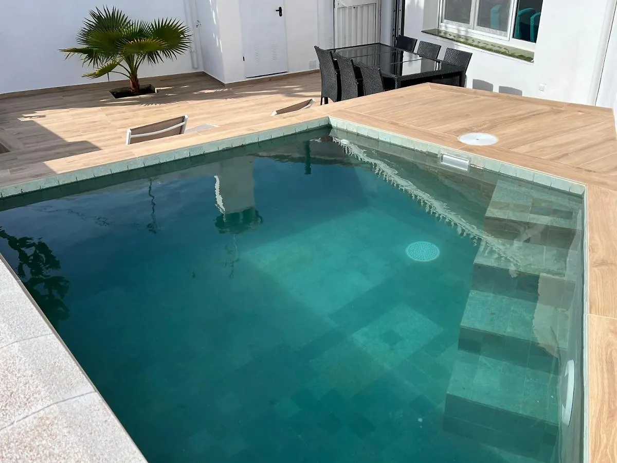 Nyaraló Karibu Beach & Pool Marbella