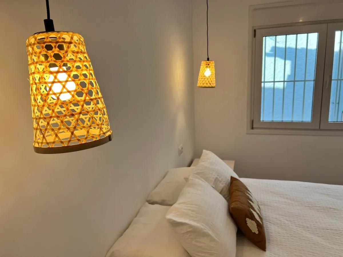 بيت للعطل Karibu Beach & Pool ماربيا