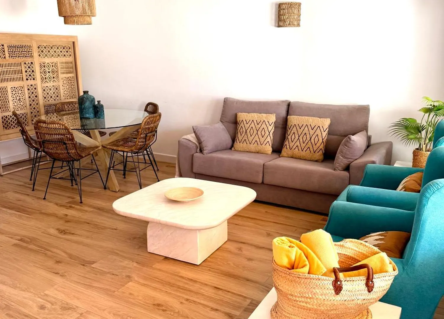 بيت للعطل Karibu Beach & Pool ماربيا